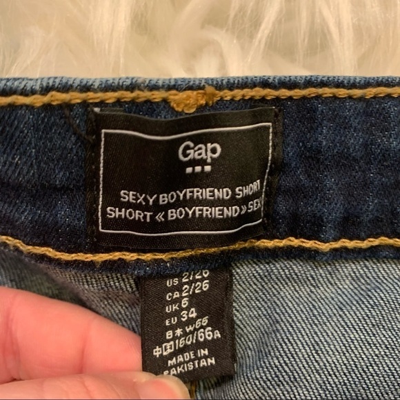 Gap Sexy Boyfriend Short Cuffed Dark Wash - Picture 5 of 8